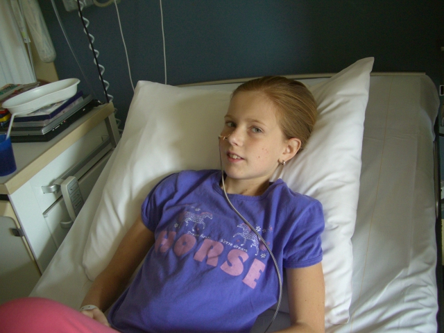 Even overeind in bed met het nieuwe T-shirt van Ome jan en tante margot uit Canada