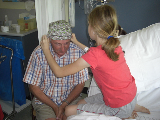 Opa met hoofddoekje als test persoon